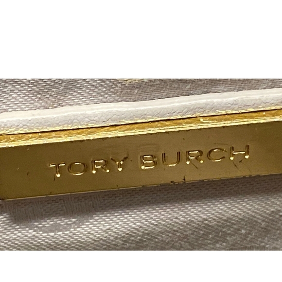 Quilted Leather Chain Bag - Picture 4 of 8